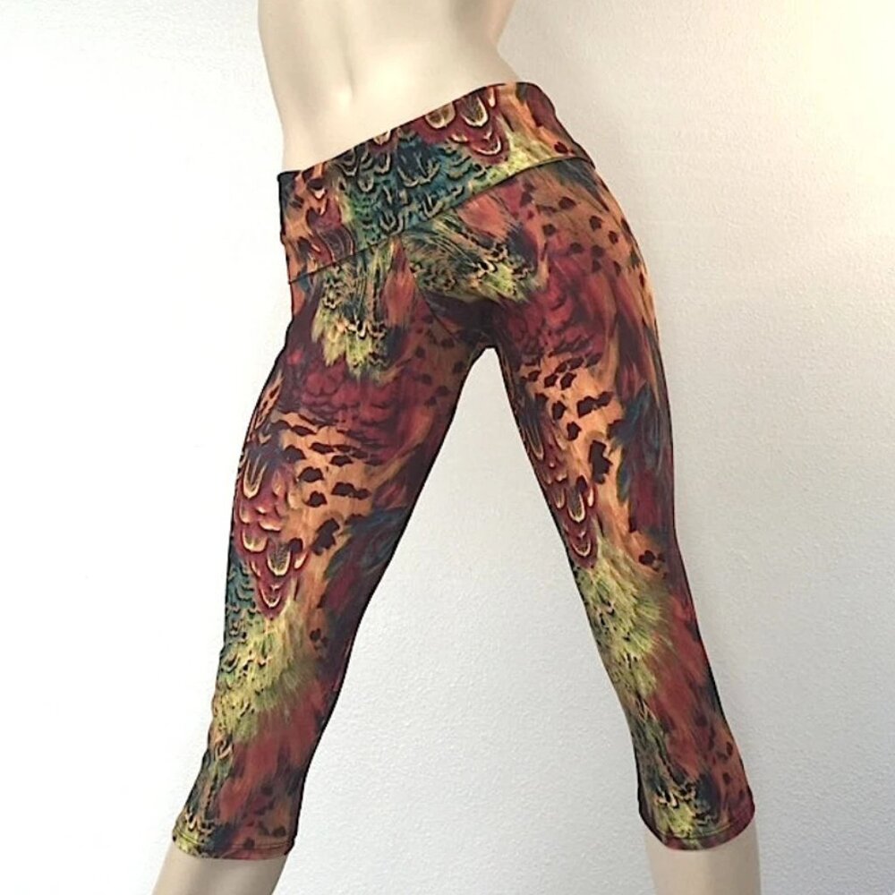 Tribal Feather Festival Yoga Cropped Capri High Waist  Made in USA NEW